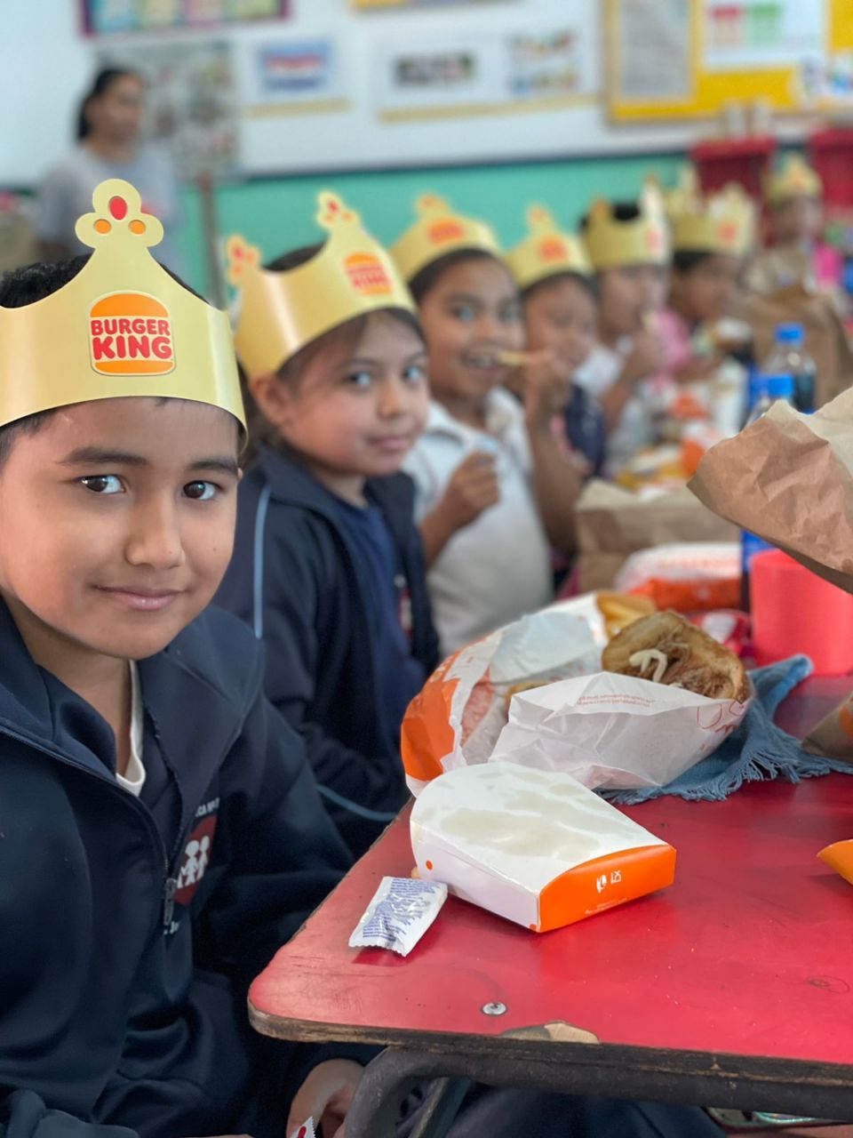 Escuelas recibieron donación de Burger King y Fundación Santa Librada