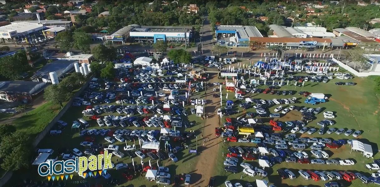 15.000 personas asistieron a la primera feria de vehículos Clasipark